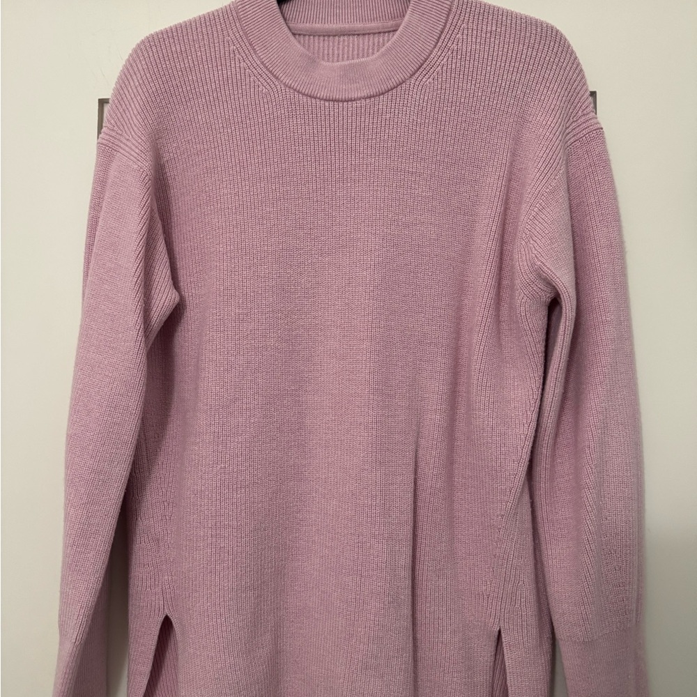 Women’s Lululemon Light Pink Crew Neck Sweater